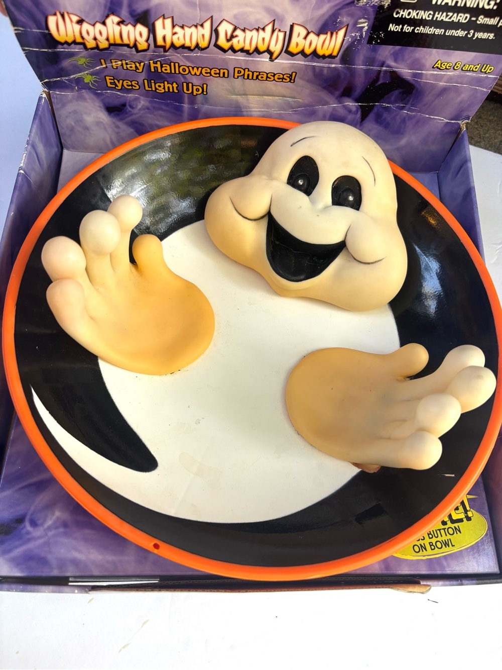 Halloween Vintage Wiggling Hand Candy Bowl - White & Orange Halloween Treat Bowl